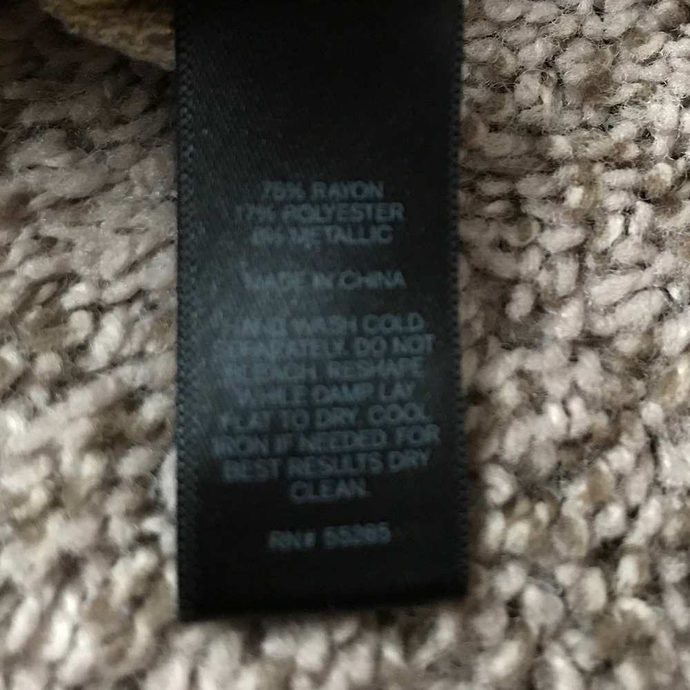 Express Sweater - Picture 4 of 4